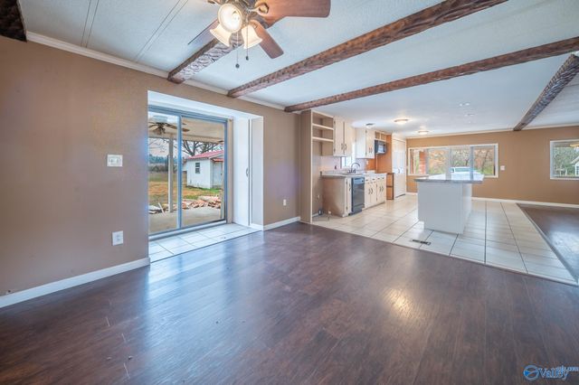 930 County Road 181, Stevenson, AL 35772