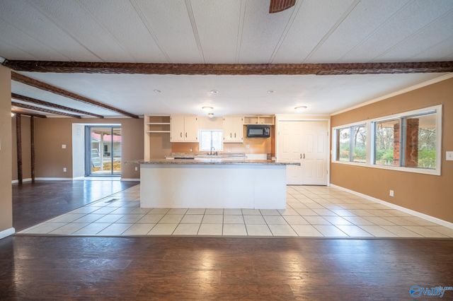 930 County Road 181, Stevenson, AL 35772