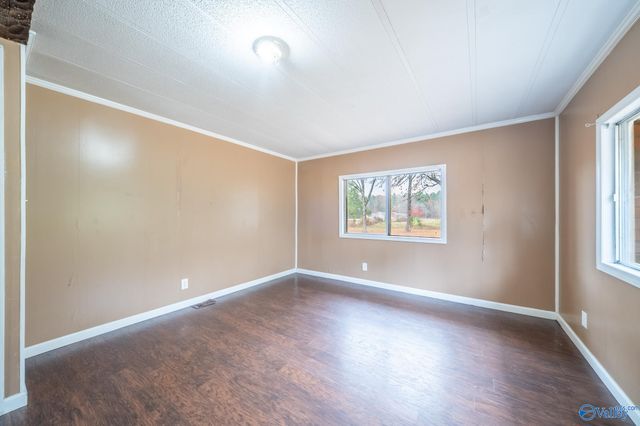 930 County Road 181, Stevenson, AL 35772