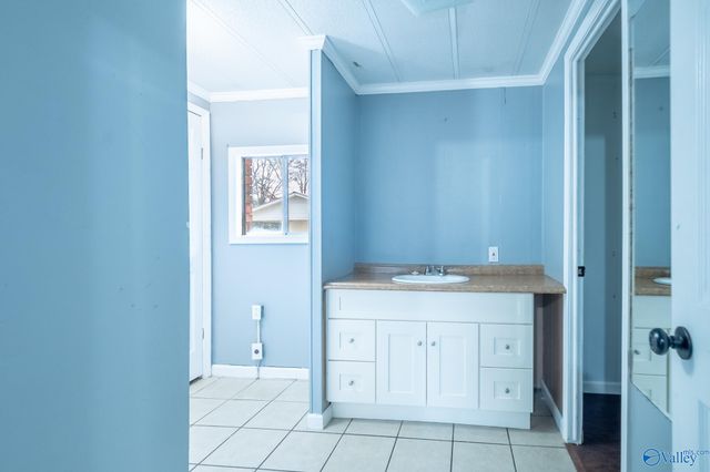 930 County Road 181, Stevenson, AL 35772