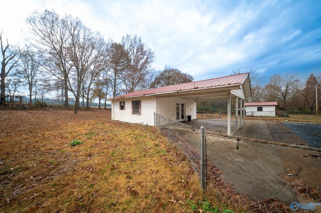 930 County Road 181, Stevenson, AL 35772