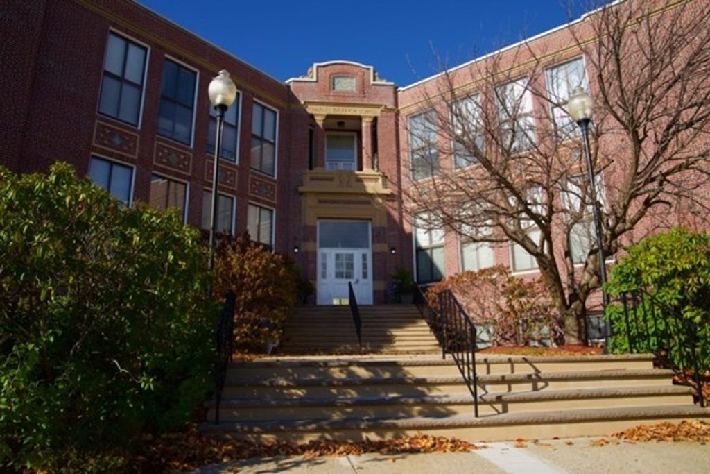 841 Parker Street 101, Boston, MA 02120