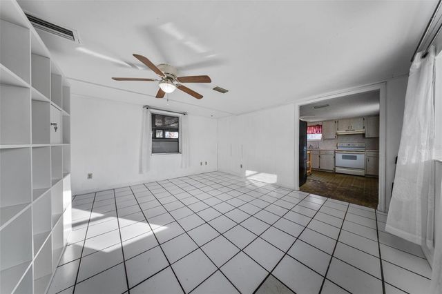 421 PLEASANT STREET, Lake Helen, FL 32744