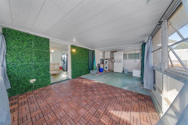 421 PLEASANT STREET, Lake Helen, FL 32744