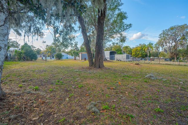 421 PLEASANT STREET, Lake Helen, FL 32744