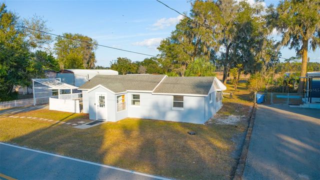 421 PLEASANT STREET, Lake Helen, FL 32744