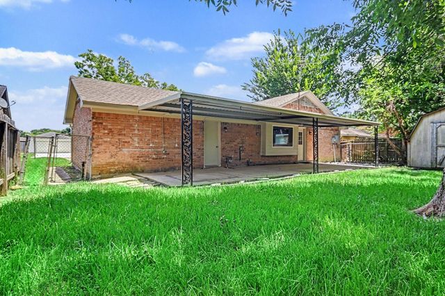 3110 Eastwick Lane, La Porte, TX 77571