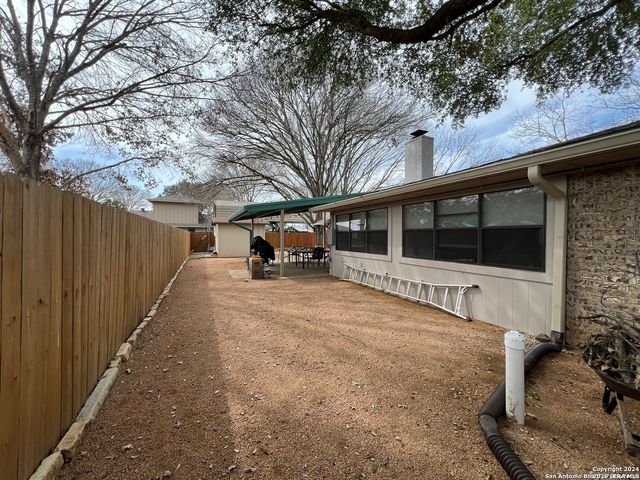 3 broken ski, New Braunfels, TX 78130