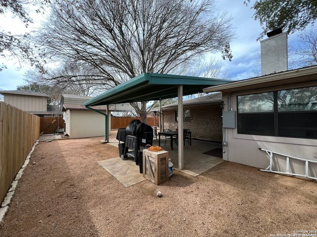 3 broken ski, New Braunfels, TX 78130