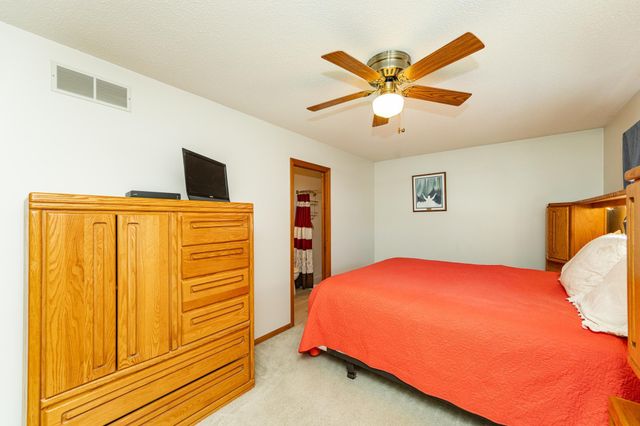 2401 30th Avenue NW, Rochester, MN 55901