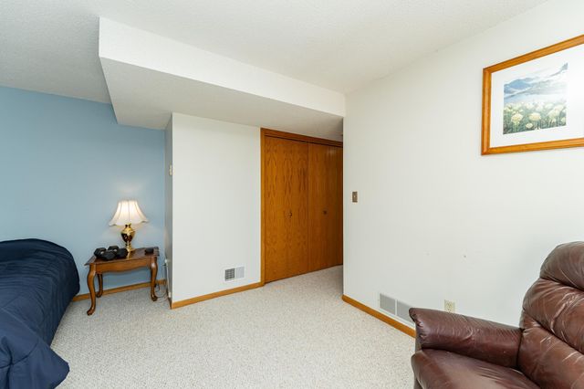 2401 30th Avenue NW, Rochester, MN 55901