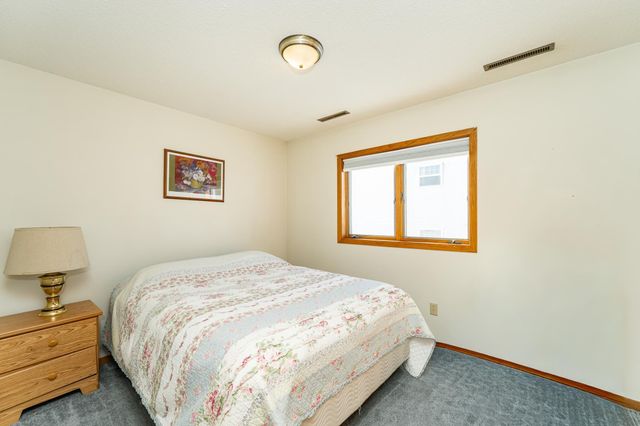 2401 30th Avenue NW, Rochester, MN 55901