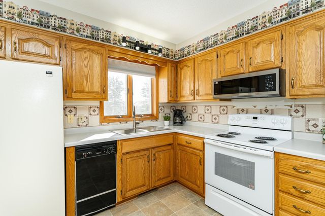 2401 30th Avenue NW, Rochester, MN 55901