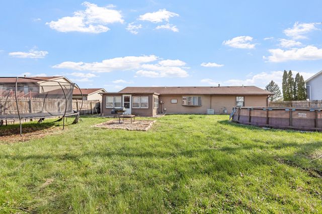 4140 W 73rd Place, Merrillville, IN 46410