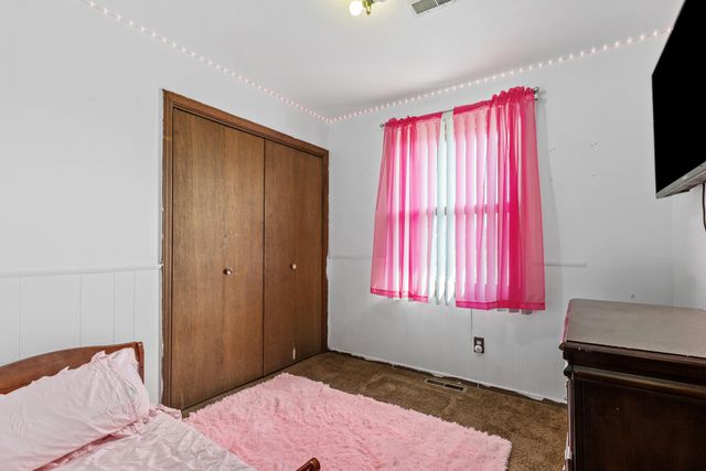 4140 W 73rd Place, Merrillville, IN 46410