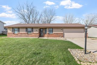 4140 W 73rd Place, Merrillville, IN 46410