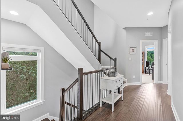 1812 YELLOW GARNET TER SE, Leesburg, VA 20175