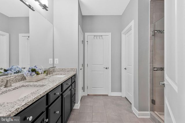 1812 YELLOW GARNET TER SE, Leesburg, VA 20175