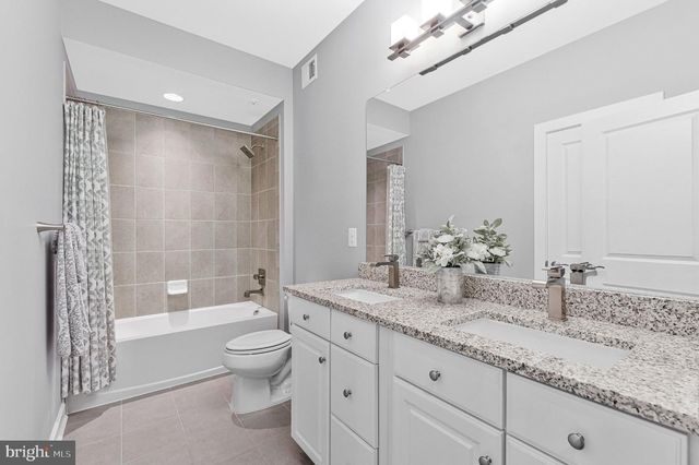 1812 YELLOW GARNET TER SE, Leesburg, VA 20175