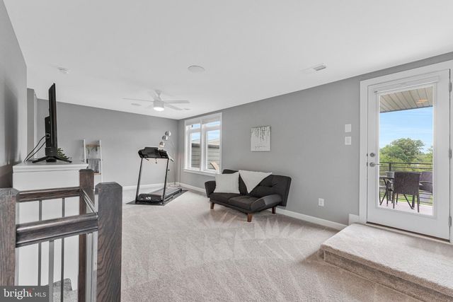 1812 YELLOW GARNET TER SE, Leesburg, VA 20175