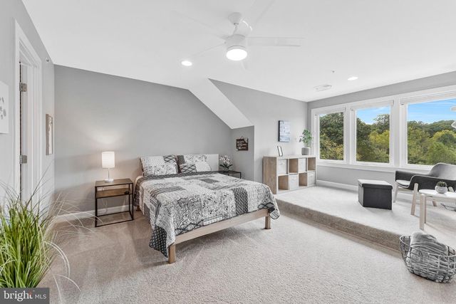 1812 YELLOW GARNET TER SE, Leesburg, VA 20175