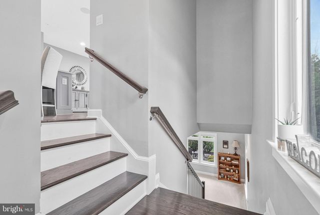 1812 YELLOW GARNET TER SE, Leesburg, VA 20175