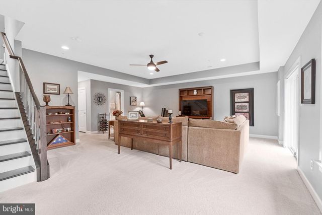 1812 YELLOW GARNET TER SE, Leesburg, VA 20175