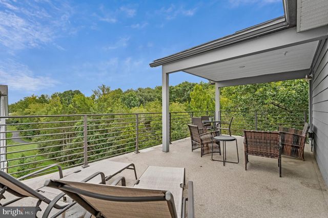 1812 YELLOW GARNET TER SE, Leesburg, VA 20175