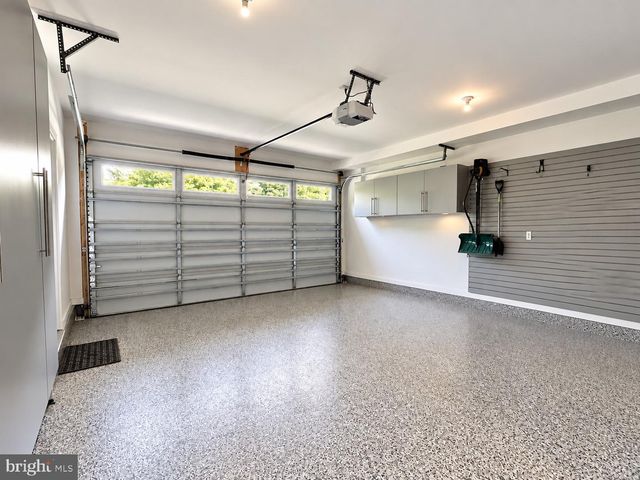 1812 YELLOW GARNET TER SE, Leesburg, VA 20175