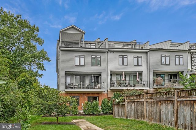 1812 YELLOW GARNET TER SE, Leesburg, VA 20175