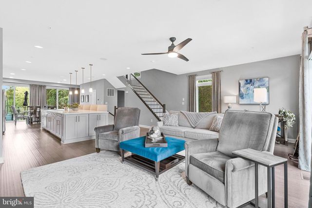 1812 YELLOW GARNET TER SE, Leesburg, VA 20175