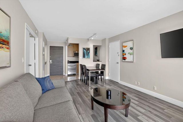 2670 E Sunrise Boulevard 320, Fort Lauderdale, FL 33304