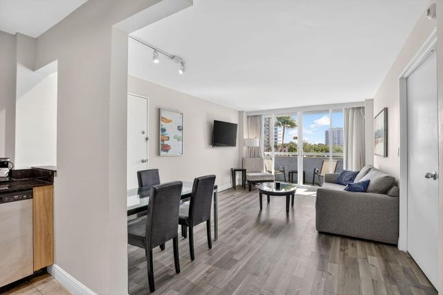 2670 E Sunrise Boulevard 320, Fort Lauderdale, FL 33304