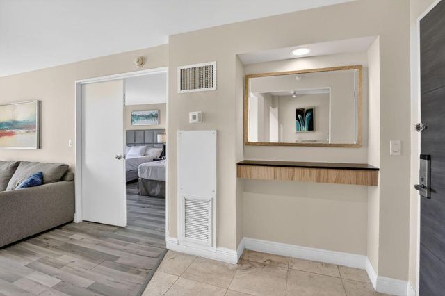 2670 E Sunrise Boulevard 320, Fort Lauderdale, FL 33304