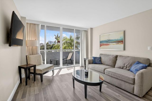 2670 E Sunrise Boulevard 320, Fort Lauderdale, FL 33304