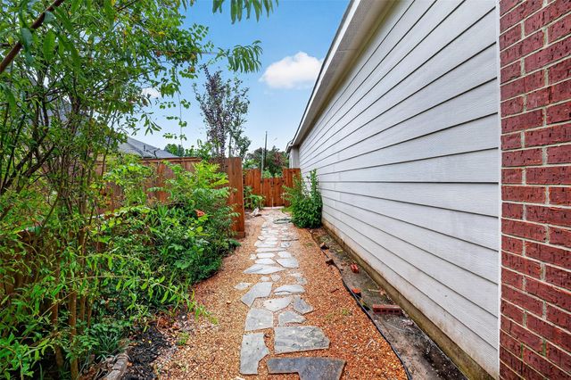 10117 Woodwind Drive, Houston, TX 77025