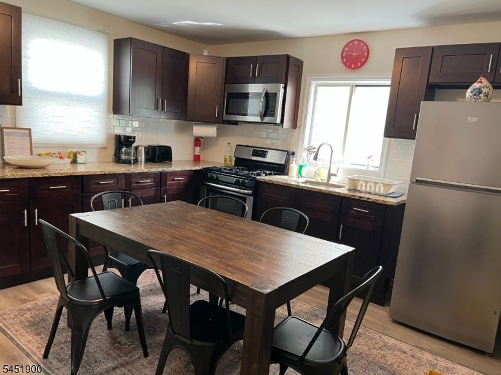 74 Chambers St 4, Newark City, NJ 07105 — photo 4