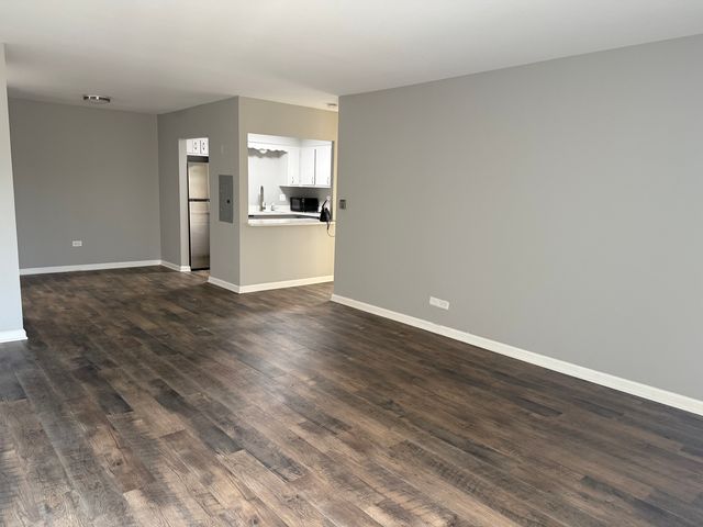 314 Lathrop Avenue 502, Forest Park, IL 60130