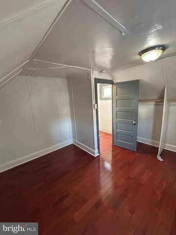 2413 ARLINGTON AVE, Abington, PA 19001