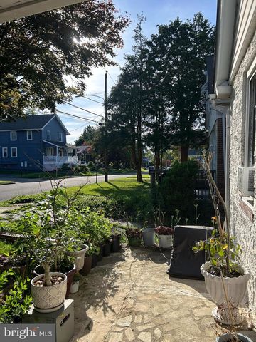2413 ARLINGTON AVE, Abington, PA 19001