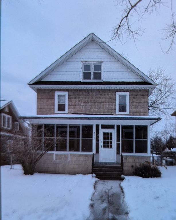 2718 Taylor Street NE, Minneapolis, MN 55418