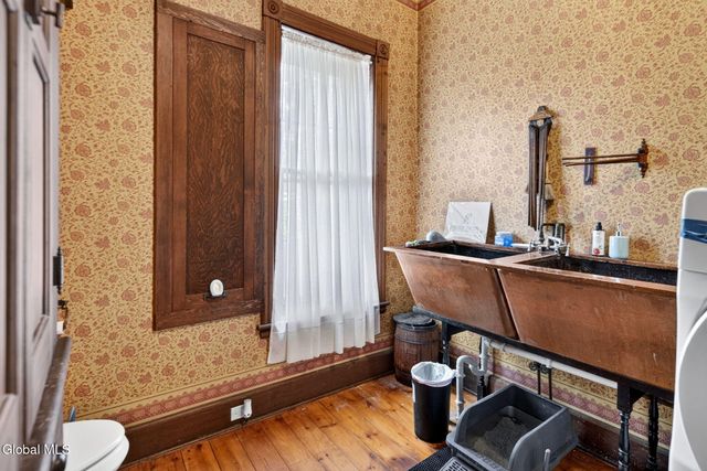227 Western Avenue, Albany, NY 12203