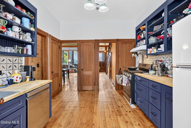 227 Western Avenue, Albany, NY 12203
