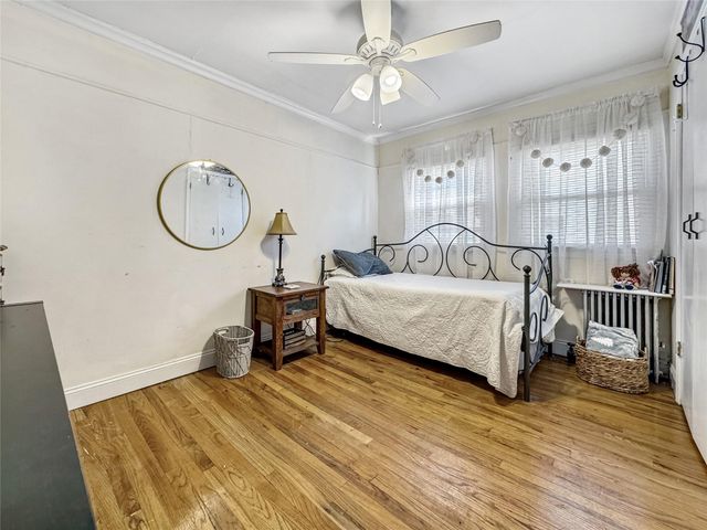20 Elm Avenue, Glen Cove, NY 11542