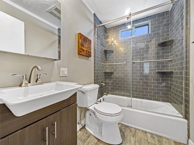 20 Elm Avenue, Glen Cove, NY 11542