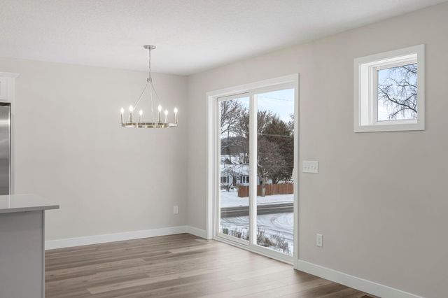 7420 Glengarry Place, Eden Prairie, MN 55344