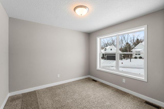 7420 Glengarry Place, Eden Prairie, MN 55344