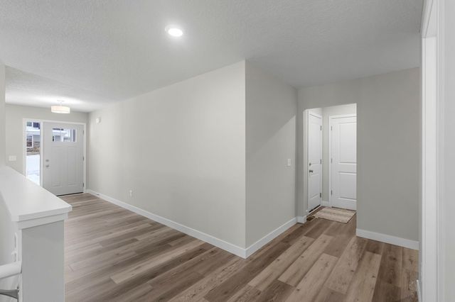 7420 Glengarry Place, Eden Prairie, MN 55344