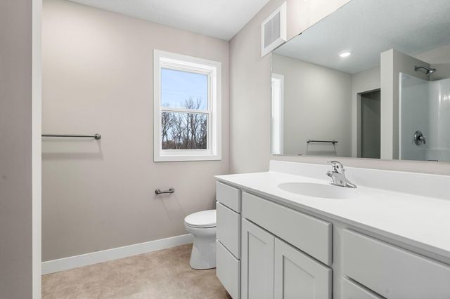 7420 Glengarry Place, Eden Prairie, MN 55344