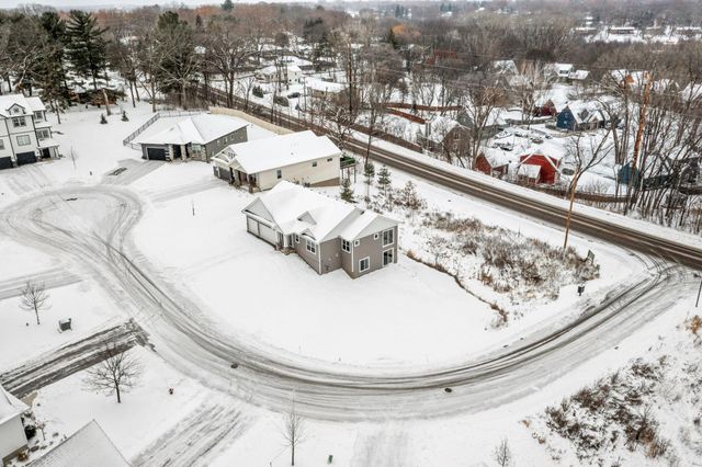 7420 Glengarry Place, Eden Prairie, MN 55344